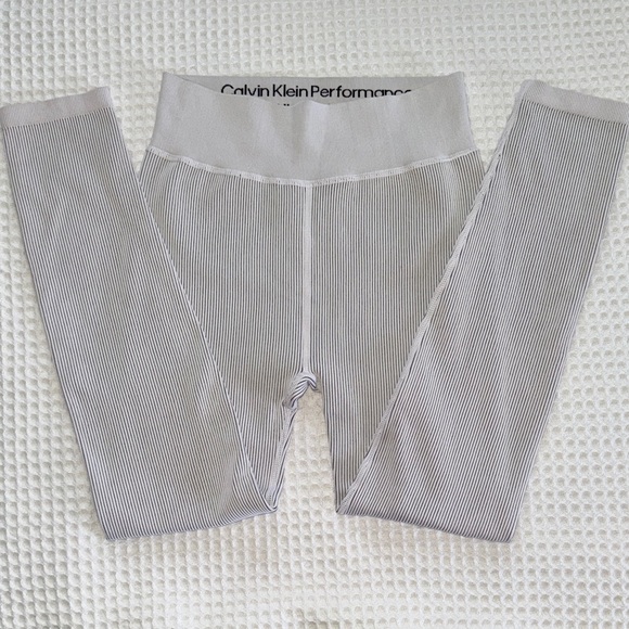 Calvin Klein Performance High Waisted Leggings in Ribbed Gray EUC M - Picture 1 of 12